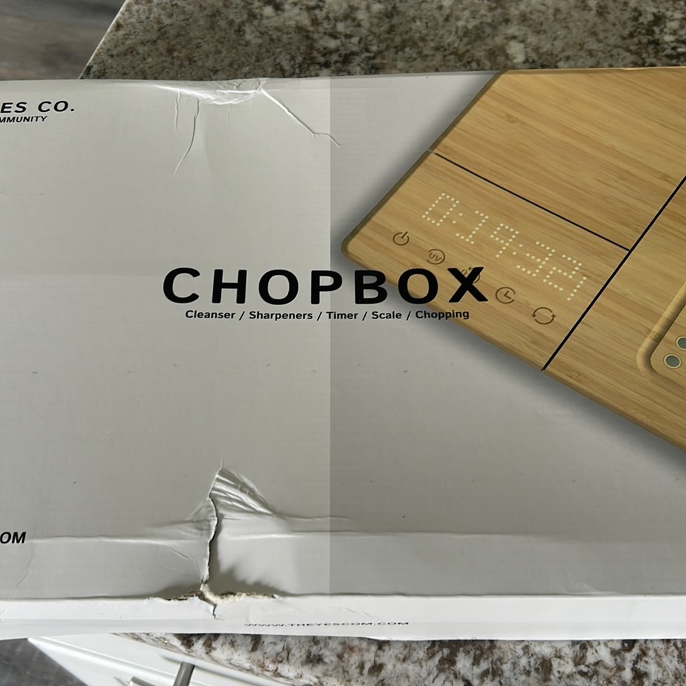 Chopbox cutting board and scale plus more brand new never used